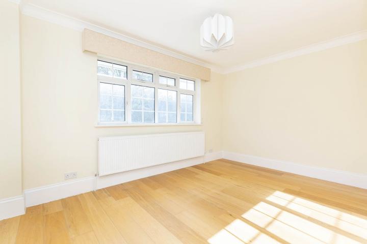 Semi-detached house Exeter Road, Kilburn